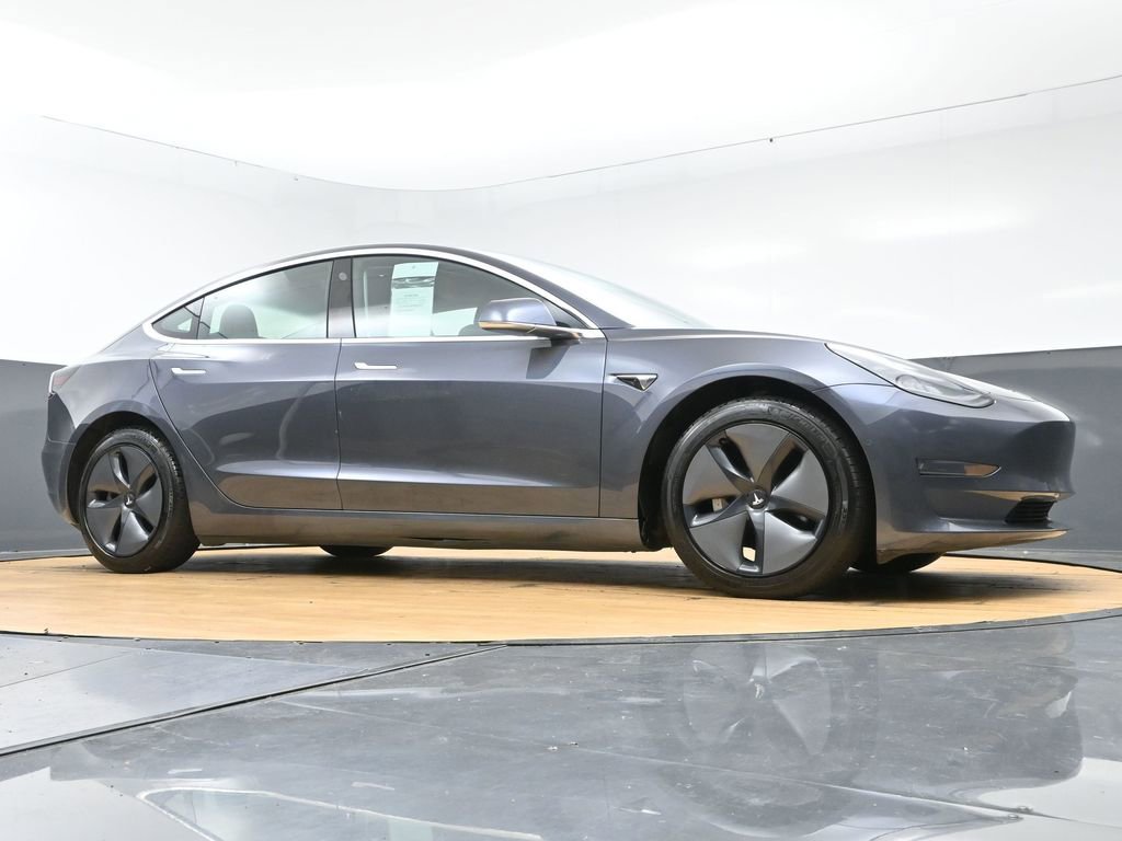 Used 2019 Tesla Model 3 Long Range image 52