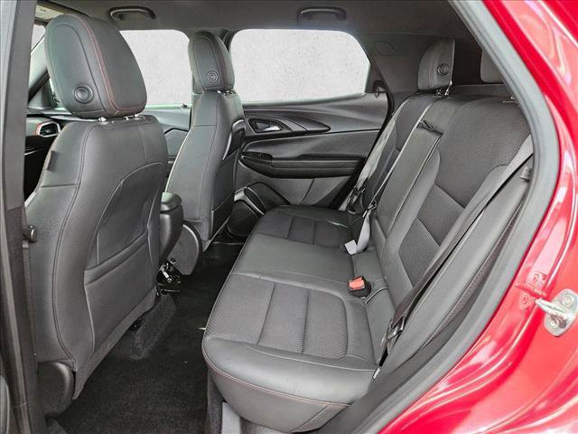 Used 2021 Chevrolet TrailBlazer RS w/ Technology Package FWD image 17