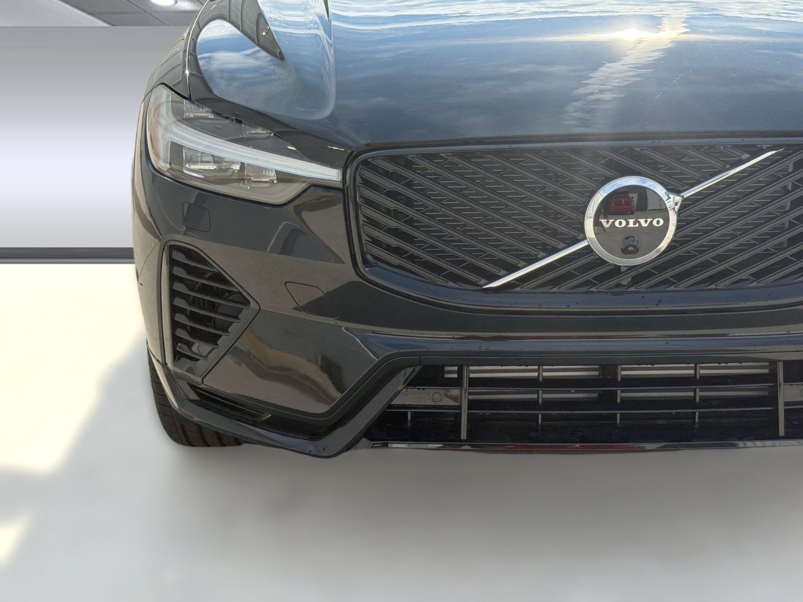 New 2026 Volvo XC60 T8 Plus w/ Protection Package Premier AWD/4WD image 29
