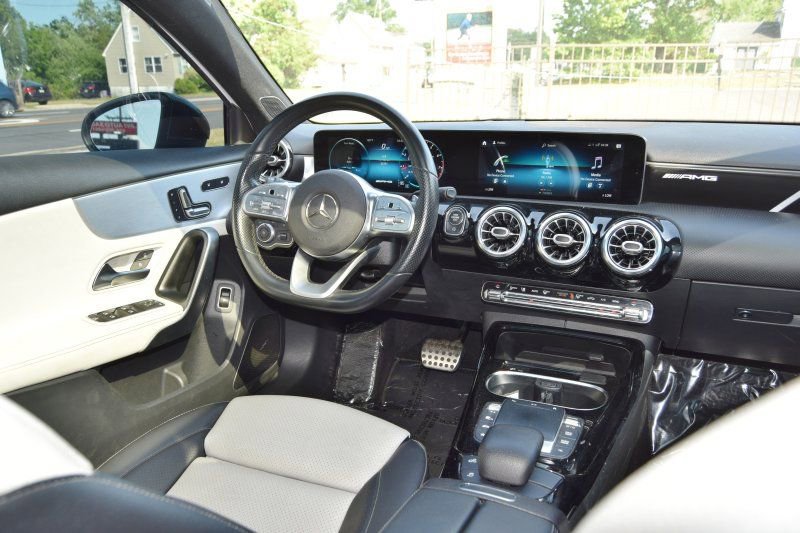 Used 2021 Mercedes-Benz A 35 AMG 4MATIC image 25