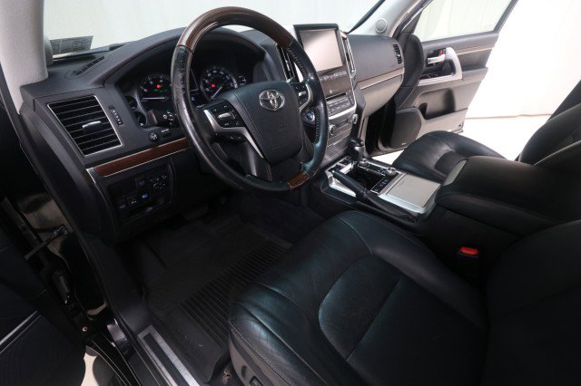 Used 2016 Toyota Land Cruiser AWD/4WD image 19