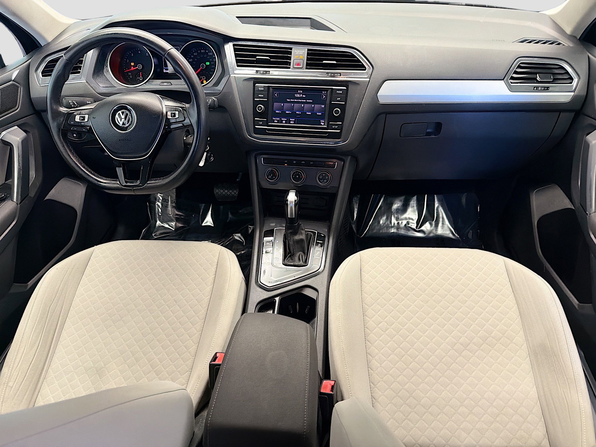 Used 2019 Volkswagen Tiguan S image 12