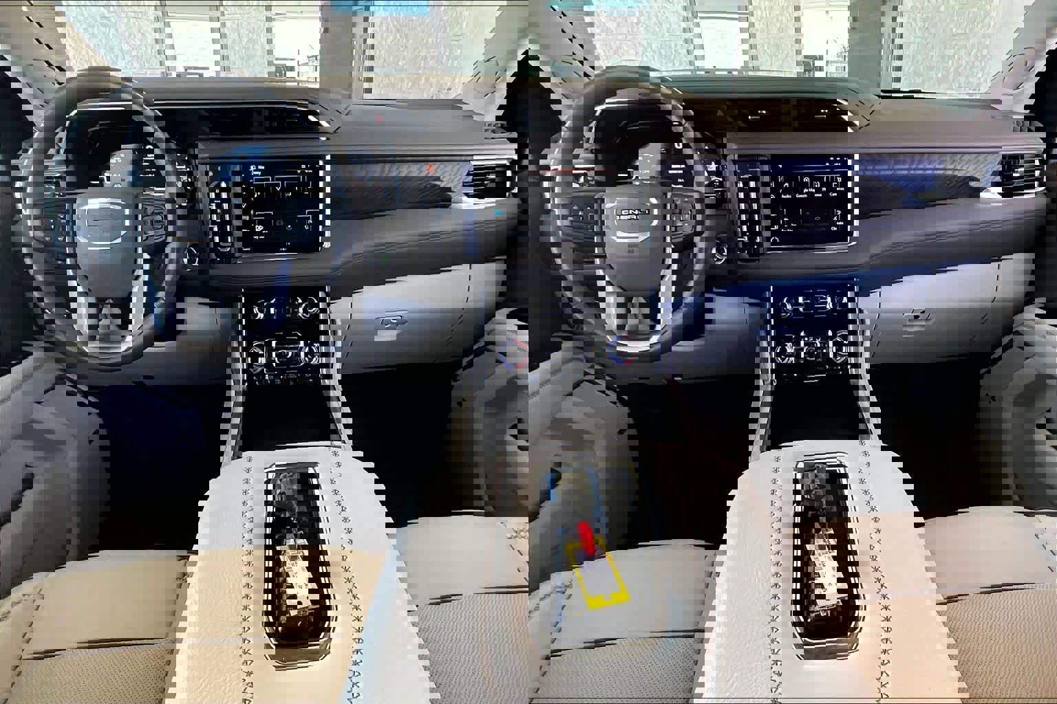 Used 2024 GMC Yukon Denali image 15