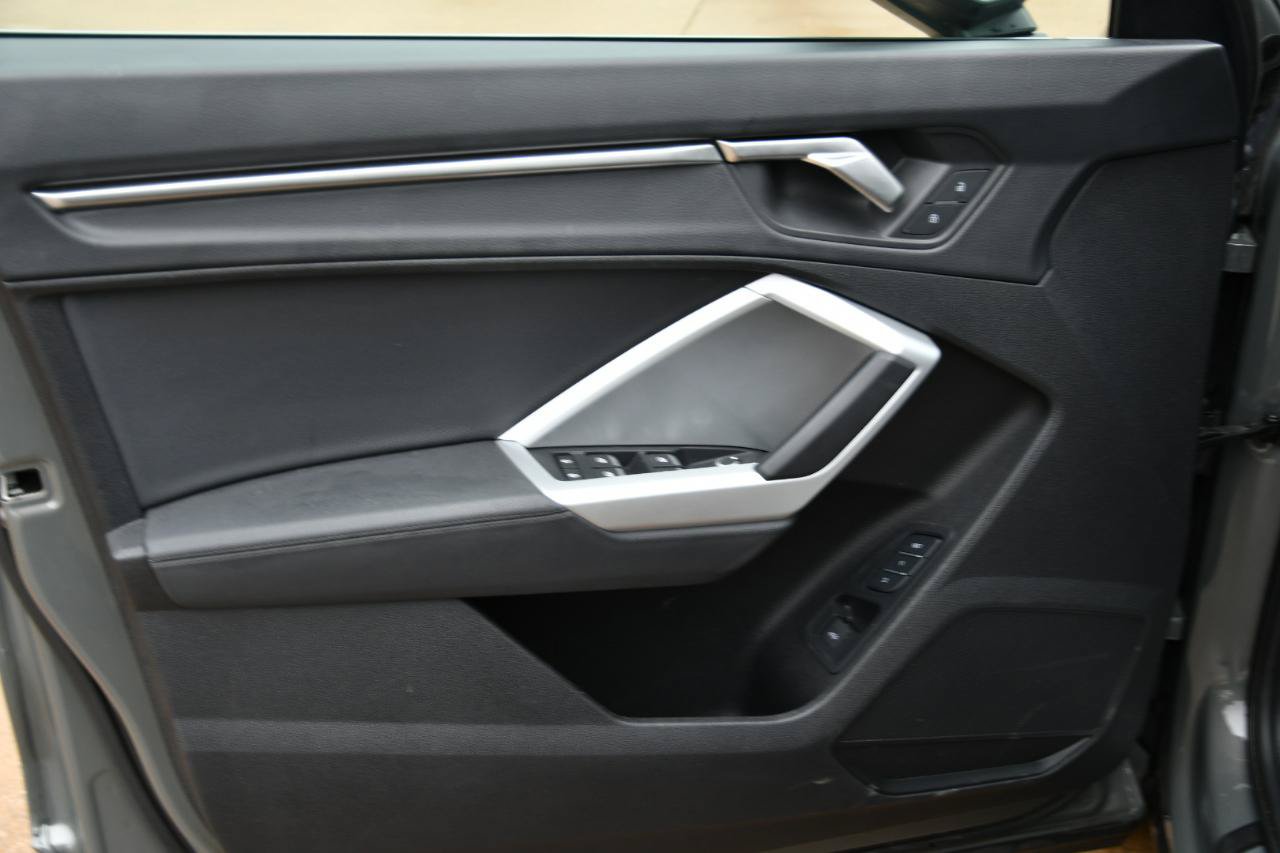 Used 2024 Audi Q3 2.0T Premium AWD/4WD image 9