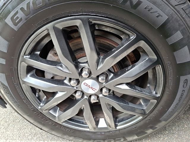 Used 2017 GMC Acadia SLT FWD image 7
