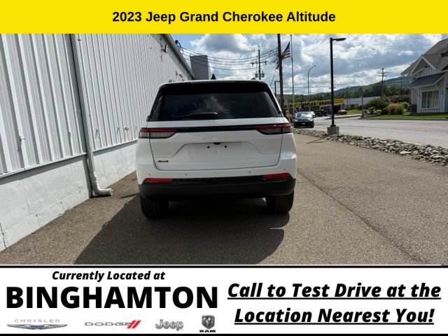 Used 2023 Jeep Grand Cherokee Altitude AWD/4WD image 6