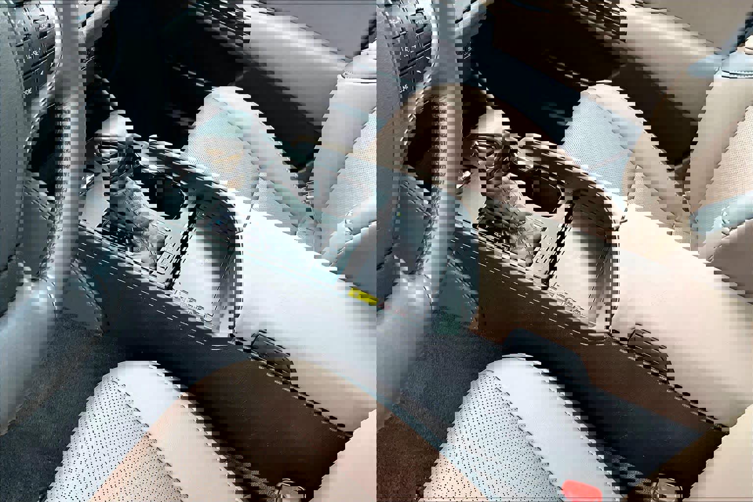 Used 2024 Lexus ES 300h w/ Premium Package image 13