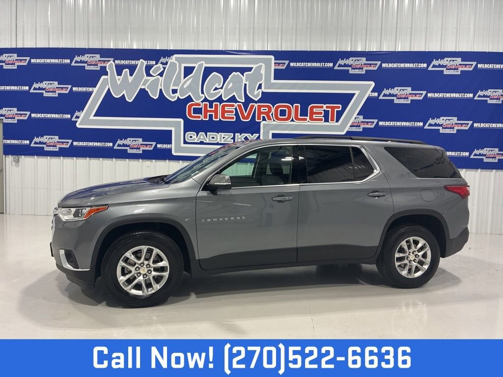 Used 2020 Chevrolet Traverse LT image 1