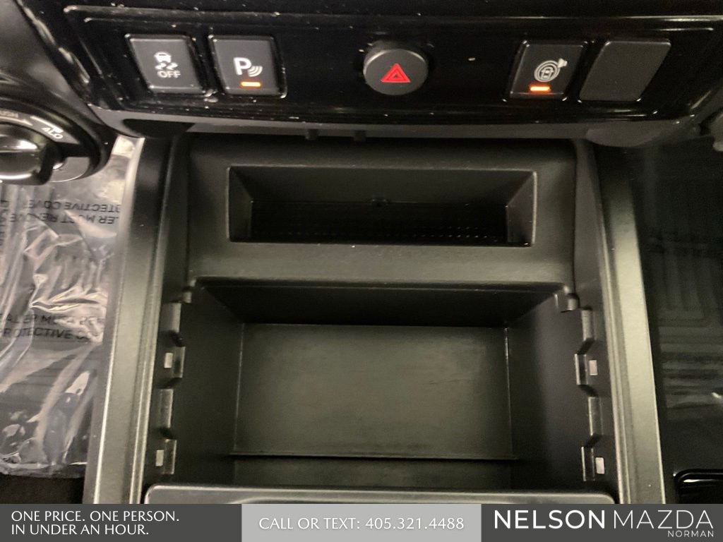 Used 2021 Nissan Titan PRO-4X AWD/4WD image 37
