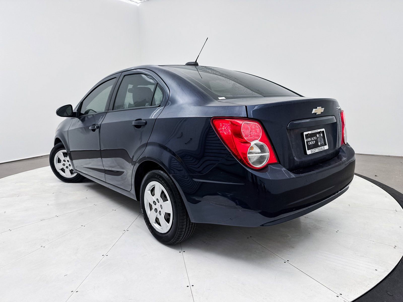 Used 2015 Chevrolet Sonic LS image 3
