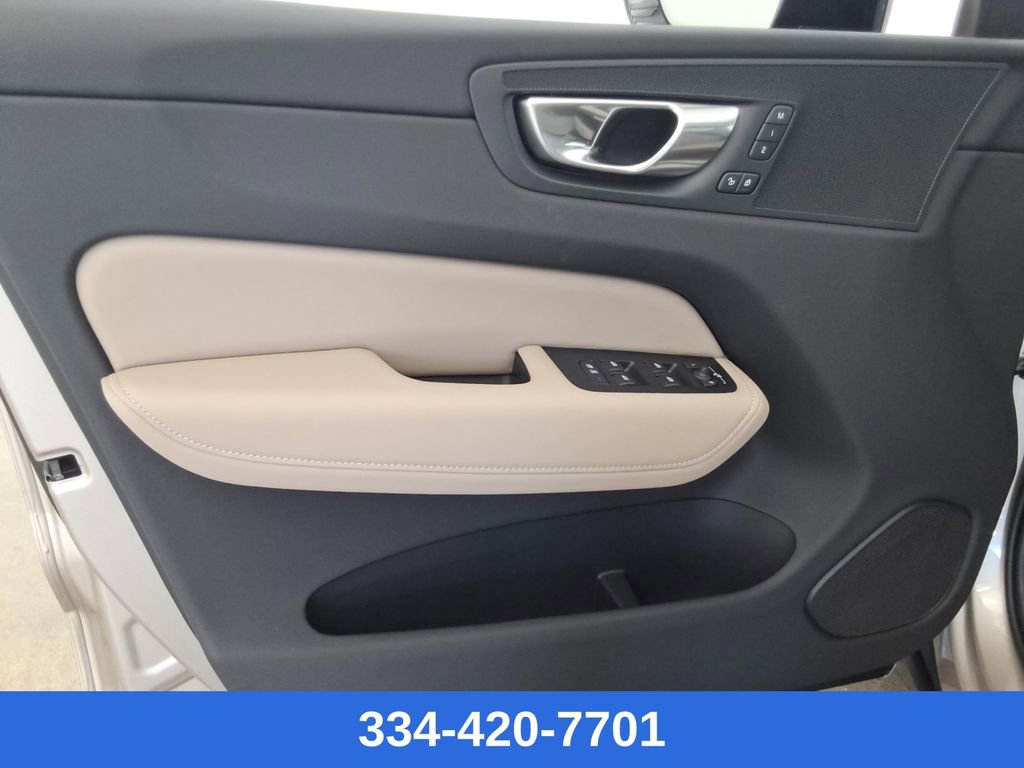 New 2026 Volvo XC60 B5 Plus w/ Protection Package Premier image 17