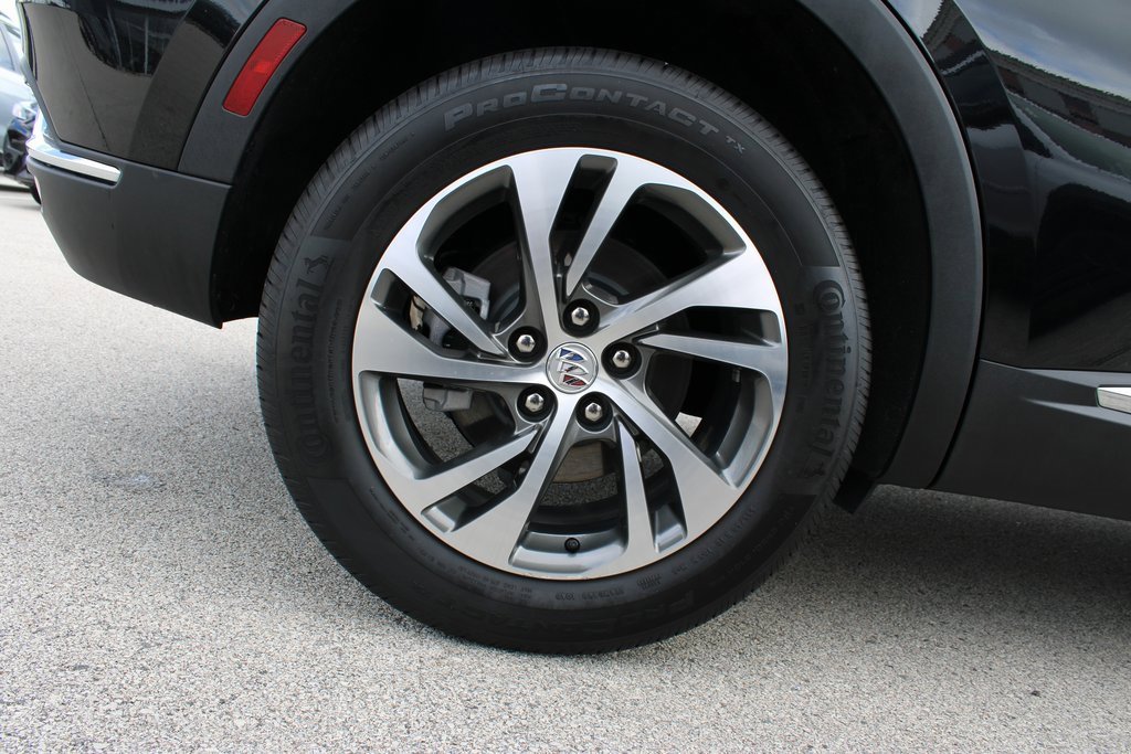 Used 2023 Buick Envision Essence image 31