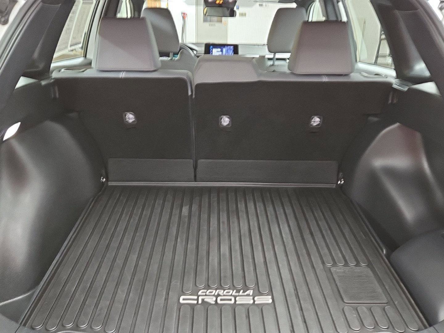 Used 2023 Toyota Corolla Cross S image 14