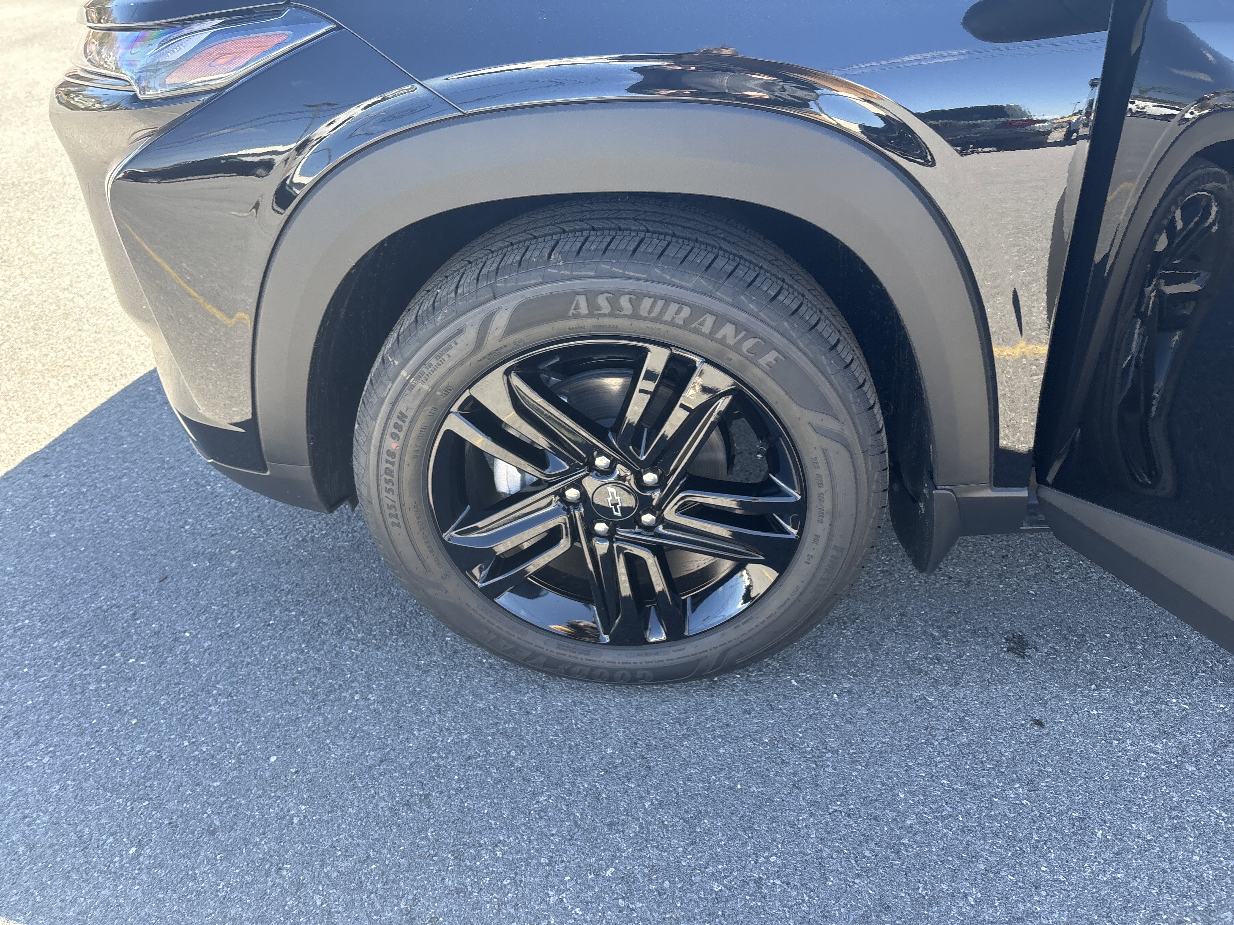 New 2026 Chevrolet Trax ACTIV w/ Sunroof Package image 11