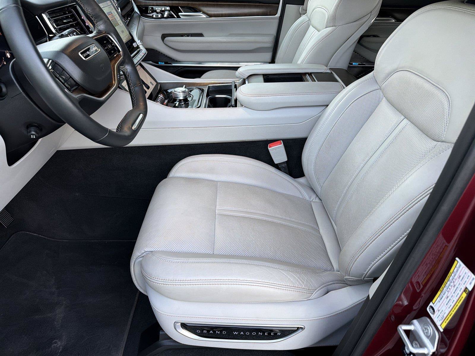 Used 2025 Jeep Grand Wagoneer 4WD image 8