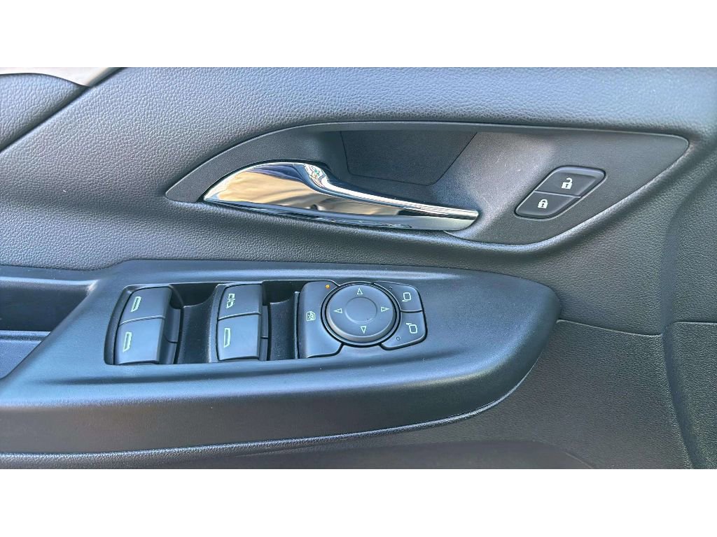 Used 2023 Chevrolet Bolt LT w/ Infotainment Package image 19