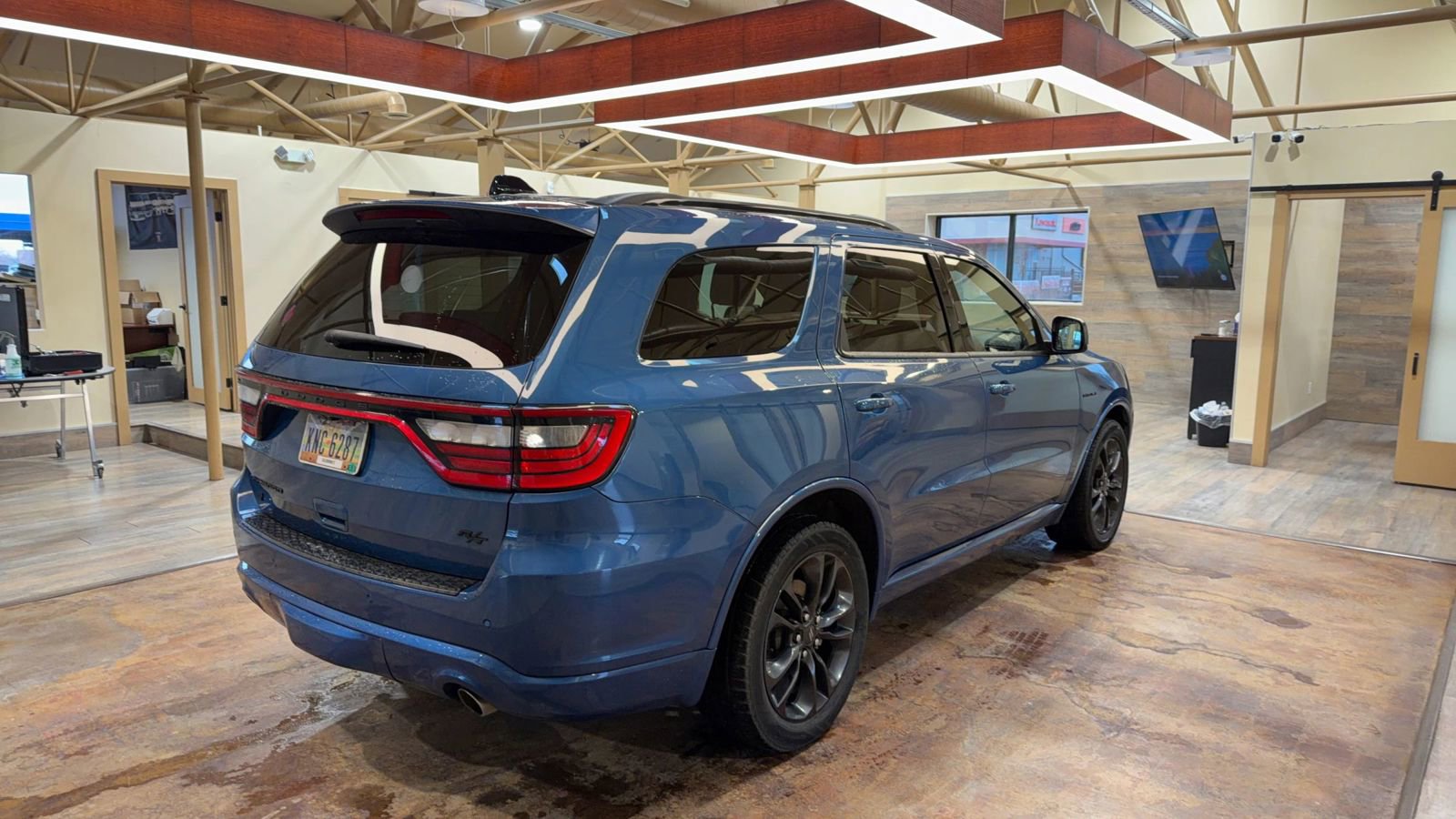 Used 2023 Dodge Durango R/T w/ Blacktop Package image 3