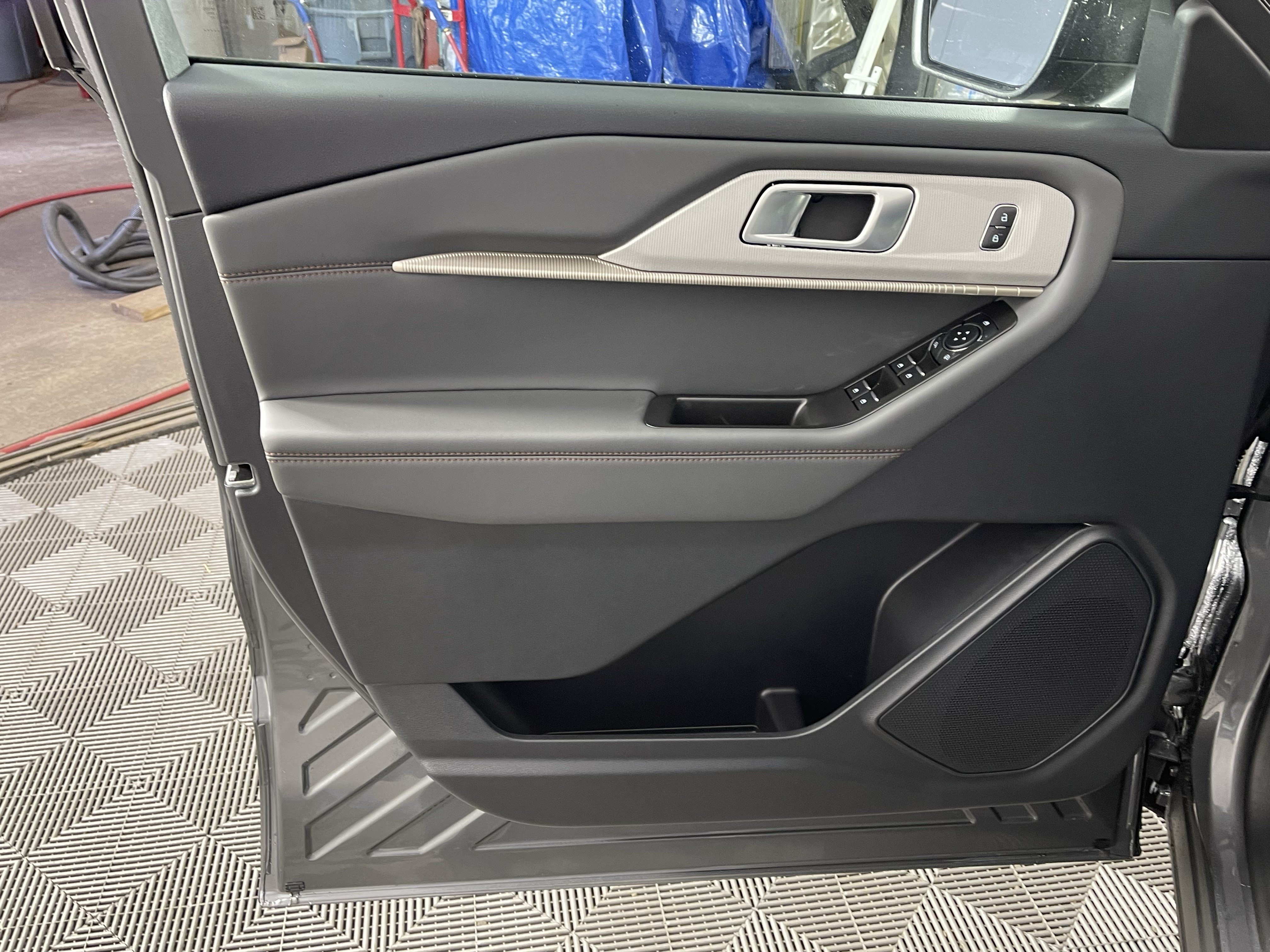 New 2026 Ford Explorer Active AWD/4WD image 15