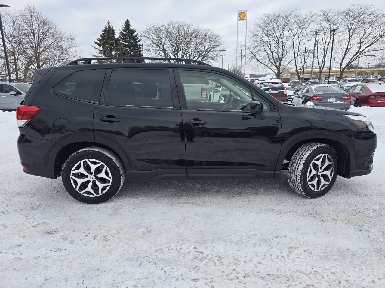 Used 2023 Subaru Forester Premium image 19