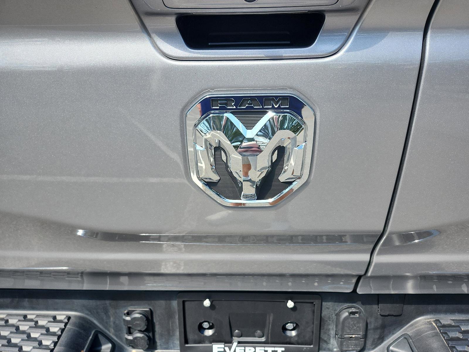 Used 2025 RAM 1500 Limited image 5