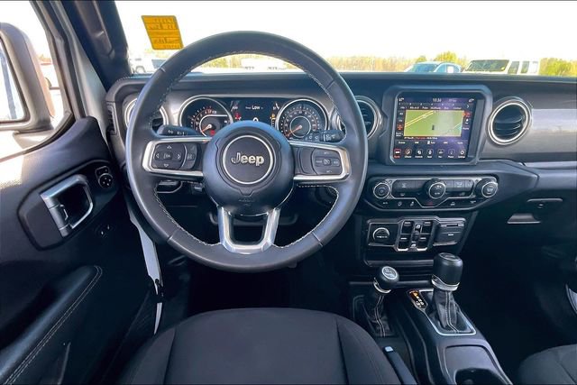 Used 2023 Jeep Wrangler Sahara image 8