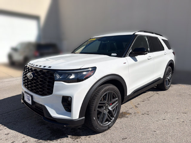 New 2026 Ford Explorer ST-Line w/ ST-Line Street Pack AWD/4WD image 11