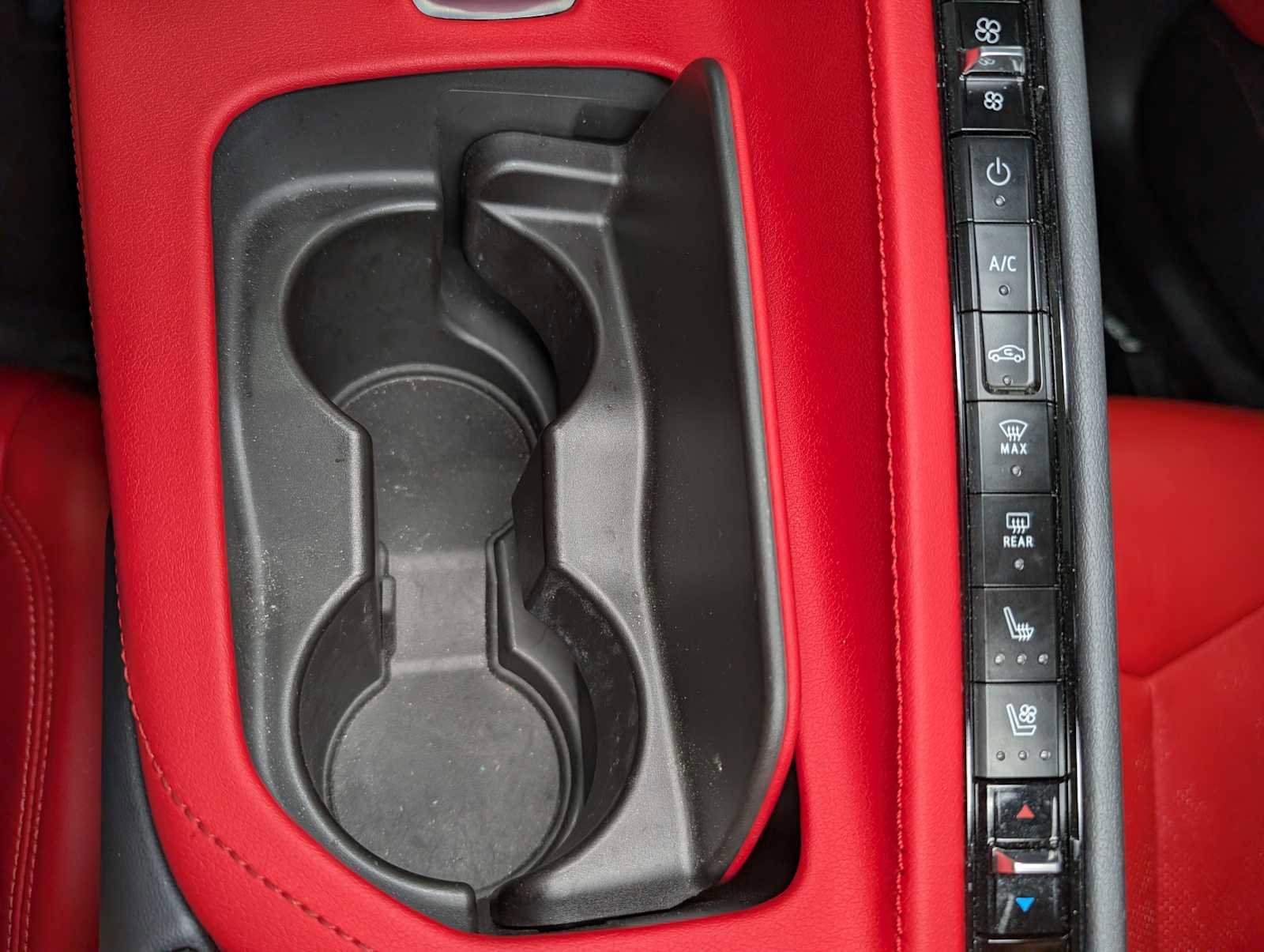 Used 2020 Chevrolet Corvette Stingray Preferred Cpe w/ 2LT Preferred Equipment Group RWD image 25