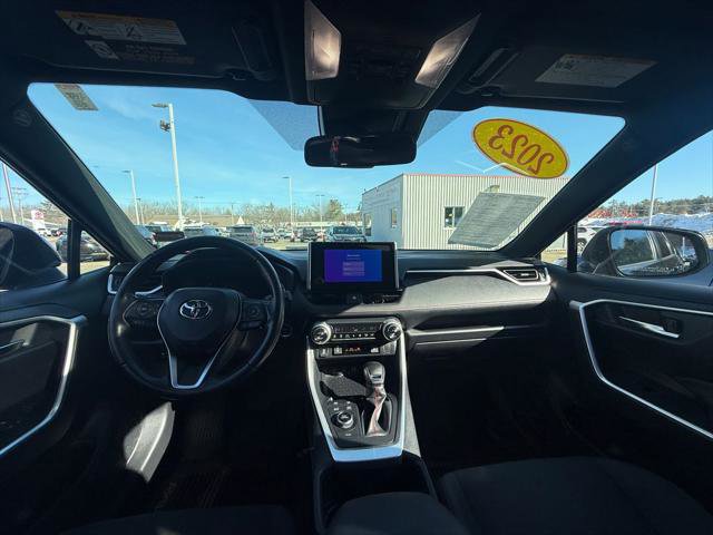 Used 2023 Toyota RAV4 SE w/ Weather & Moonroof Package AWD/4WD image 11