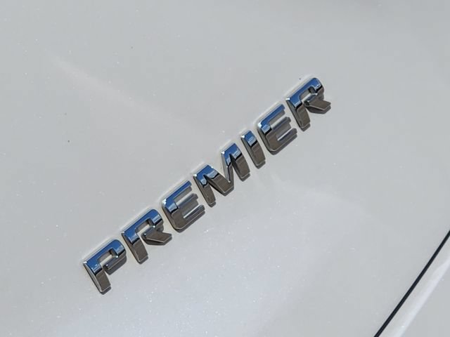 Used 2022 Chevrolet Blazer Premier w/ Enhanced Convenience Package FWD image 11