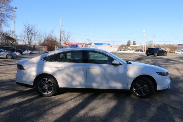 New 2025 Honda Accord EX-L image 2