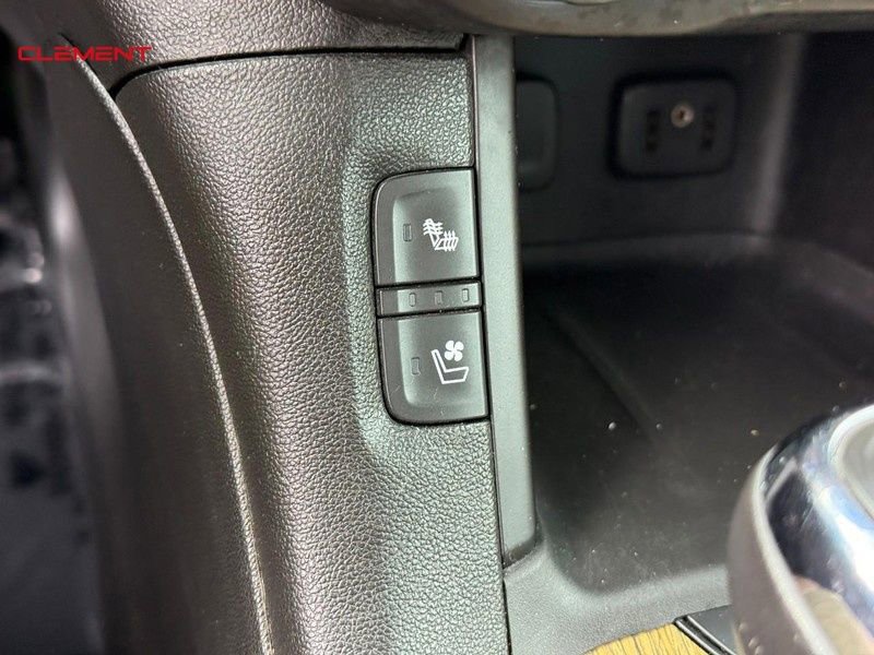 Used 2019 GMC Acadia Denali FWD image 28