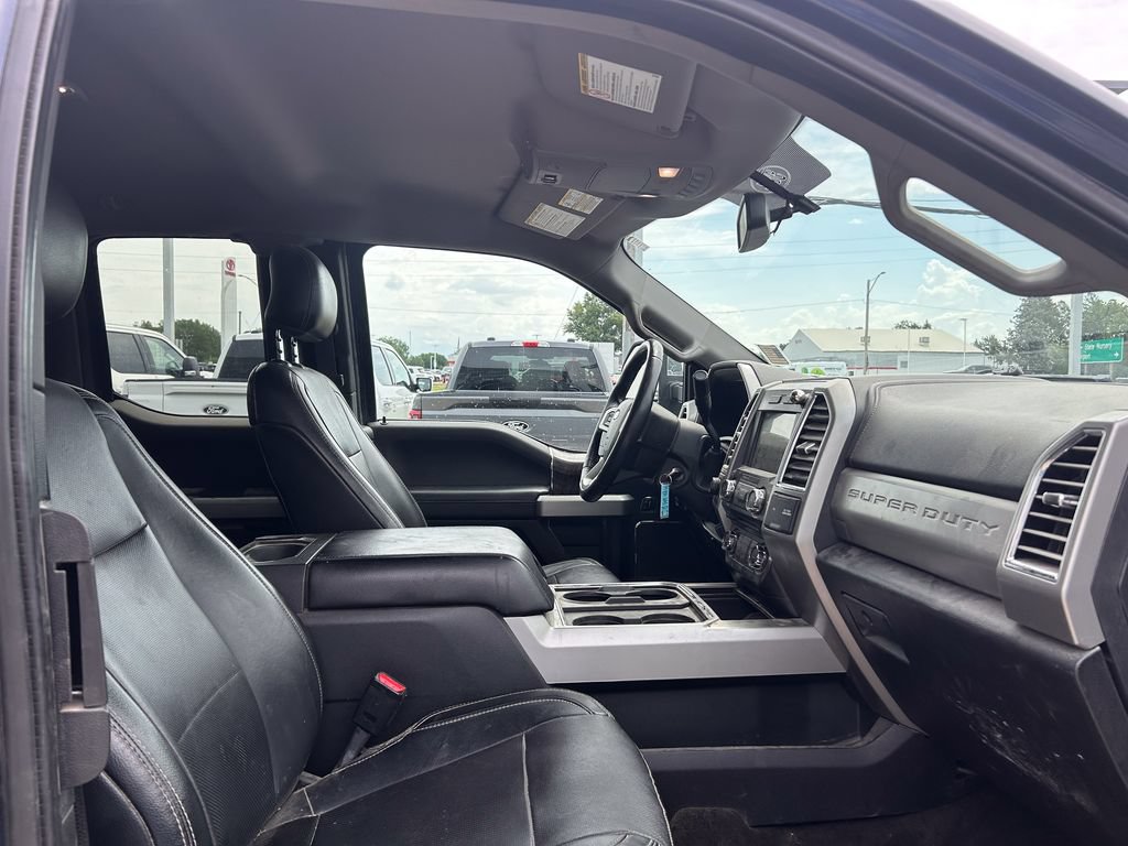 Used 2017 Ford F350 Lariat AWD/4WD image 13