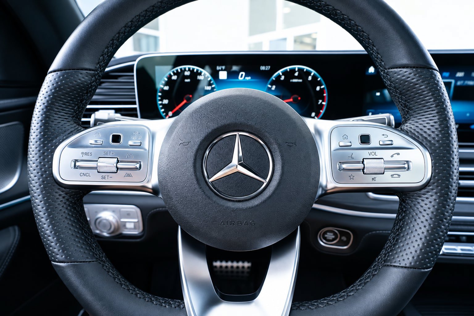 Used 2023 Mercedes-Benz GLS 450 4MATIC image 39