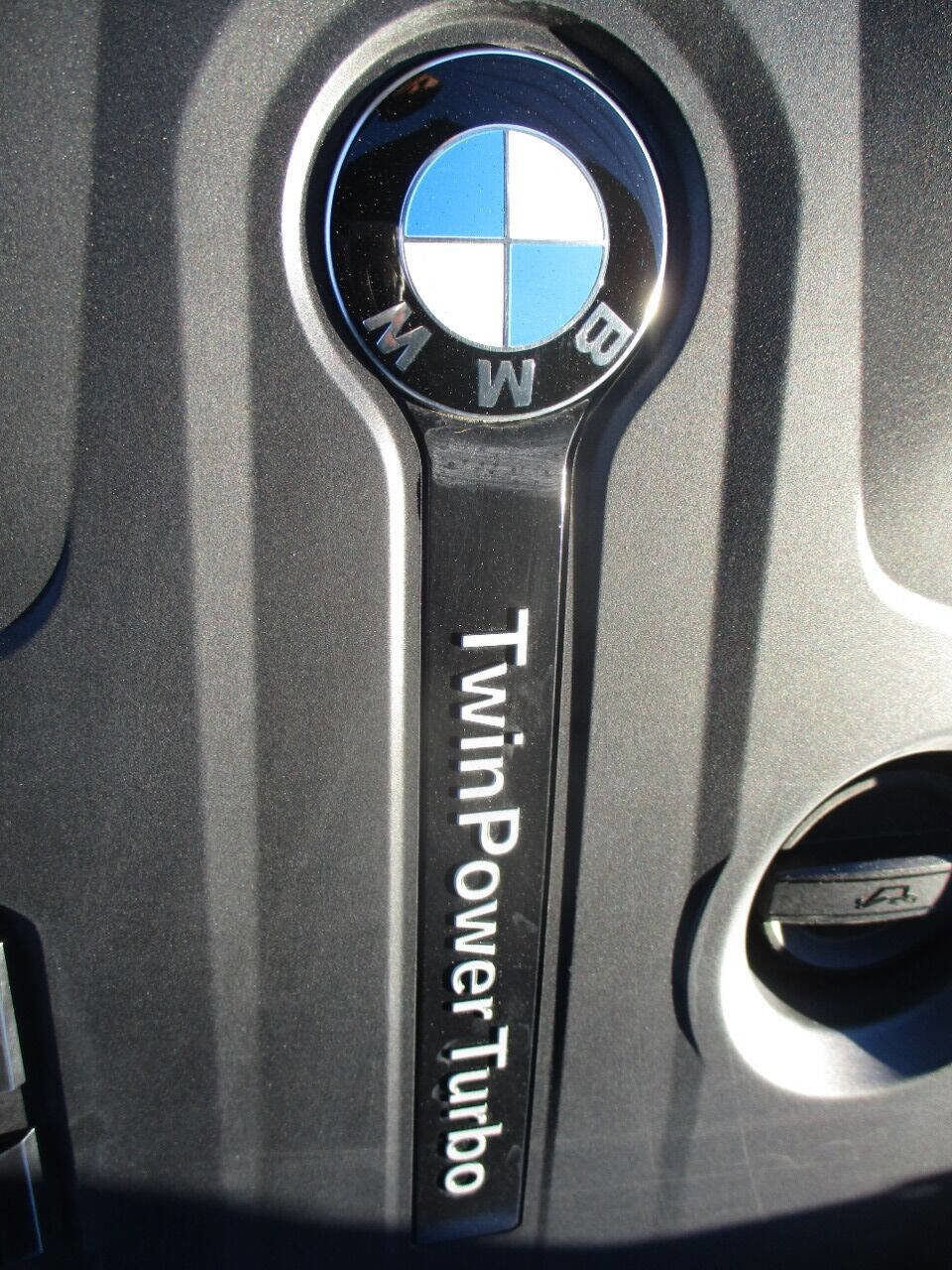 Used 2017 BMW 530i xDrive AWD/4WD image 31
