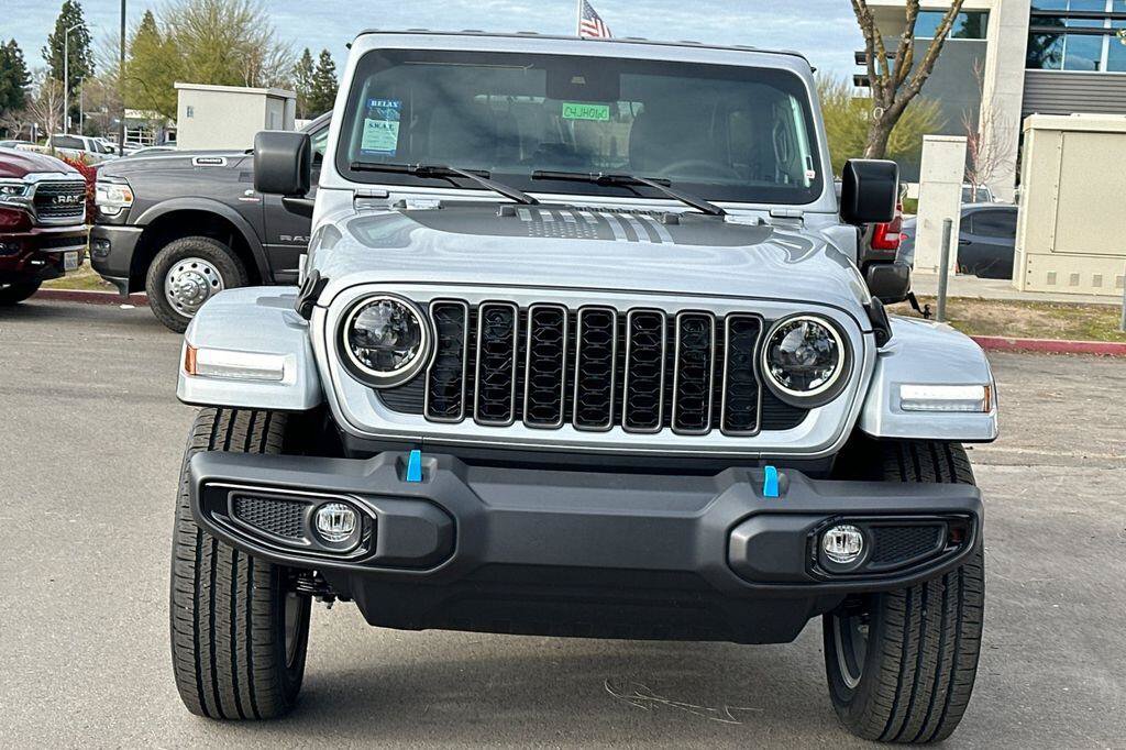 New 2024 Jeep Wrangler Unlimited w/ Convenience Group AWD/4WD image 6