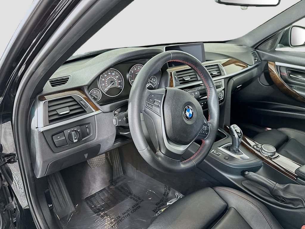 Used 2016 BMW 328i Sedan RWD image 4