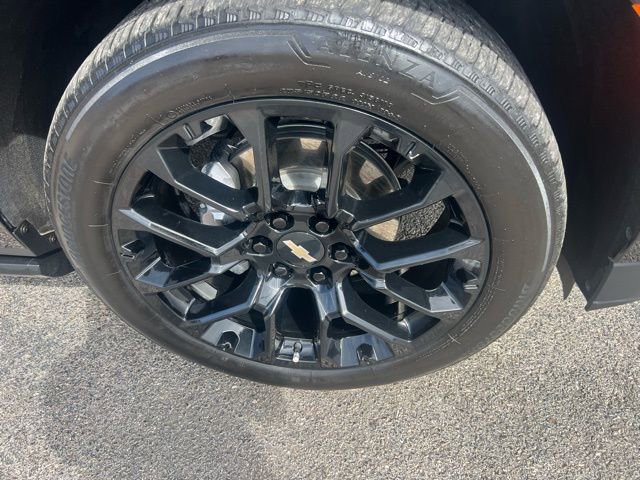 Used 2024 Chevrolet Tahoe High Country w/ Advanced Technology Package image 11