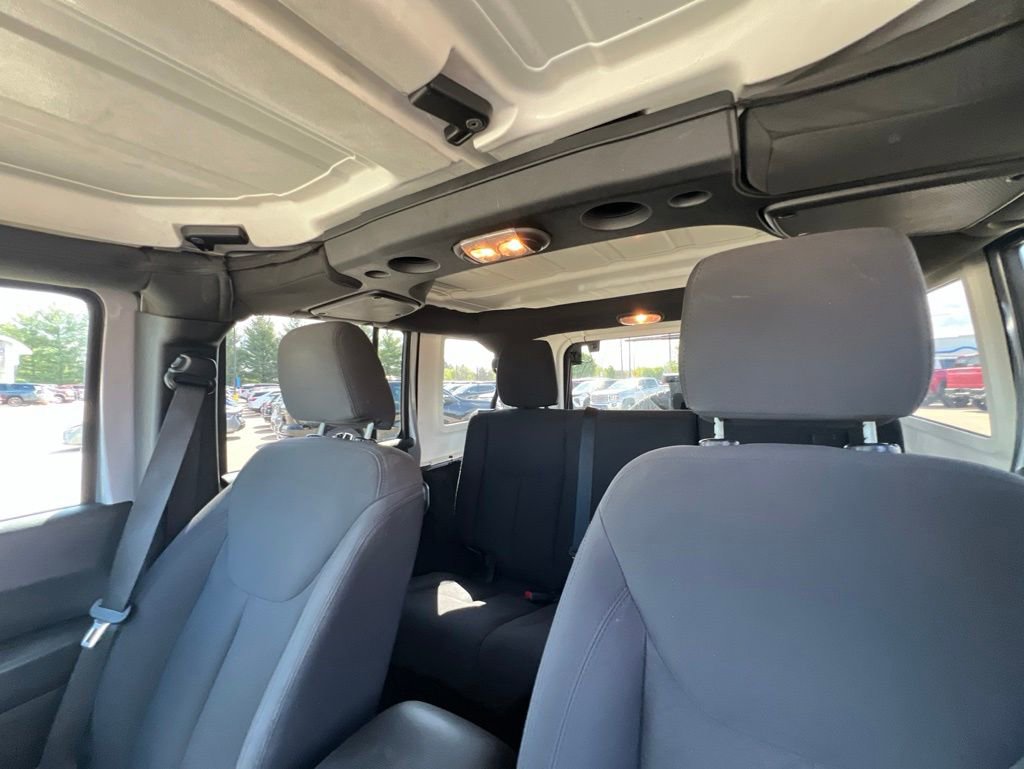 Used 2018 Jeep Wrangler Unlimited Sport S AWD/4WD image 21