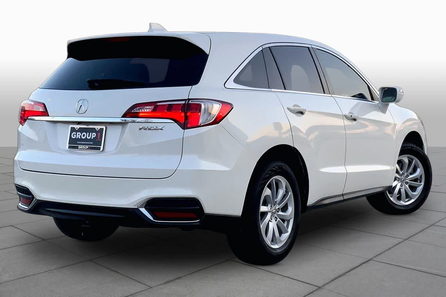 Used 2016 Acura RDX w/ Tech & AcuraWatch Plus Pack FWD image 13