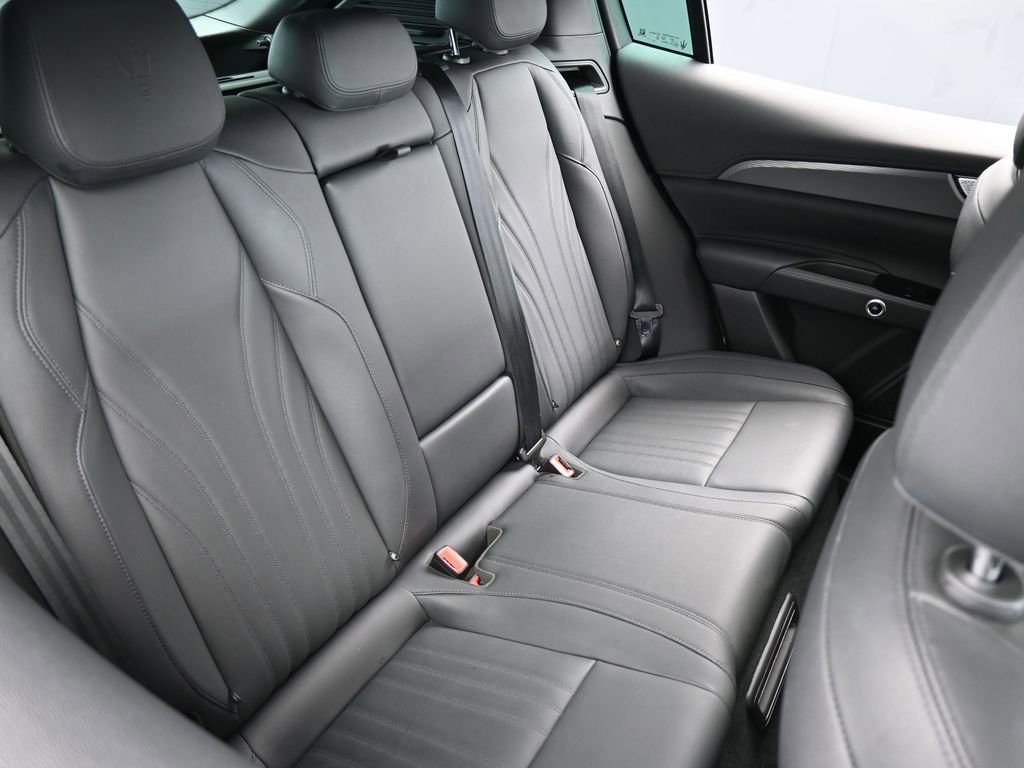 Used 2023 Maserati Grecale GT image 45