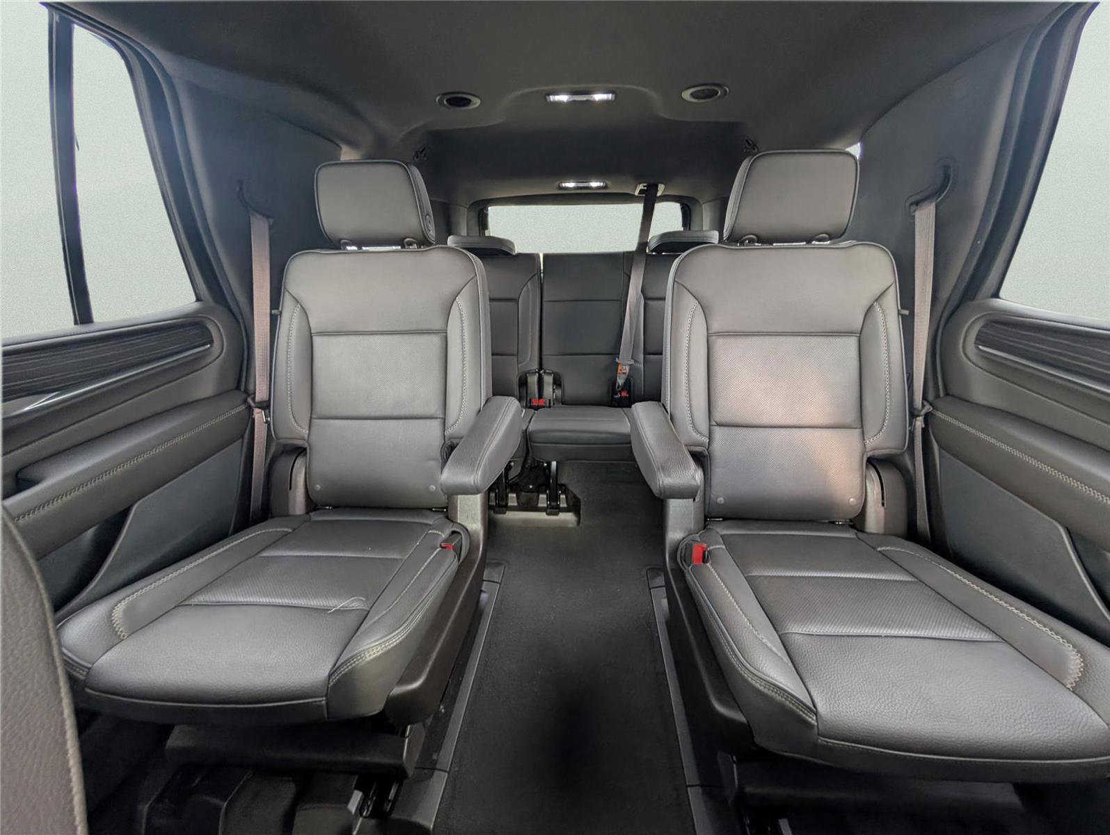 Used 2022 GMC Yukon Denali AWD/4WD image 19