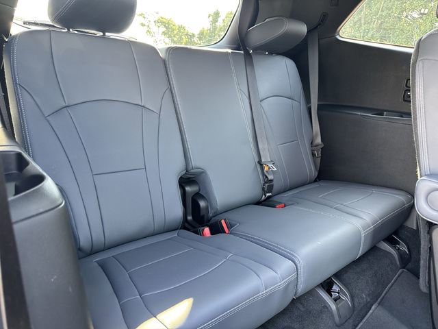 Used 2023 Buick Enclave Premium w/ Experience Buick Package FWD image 28