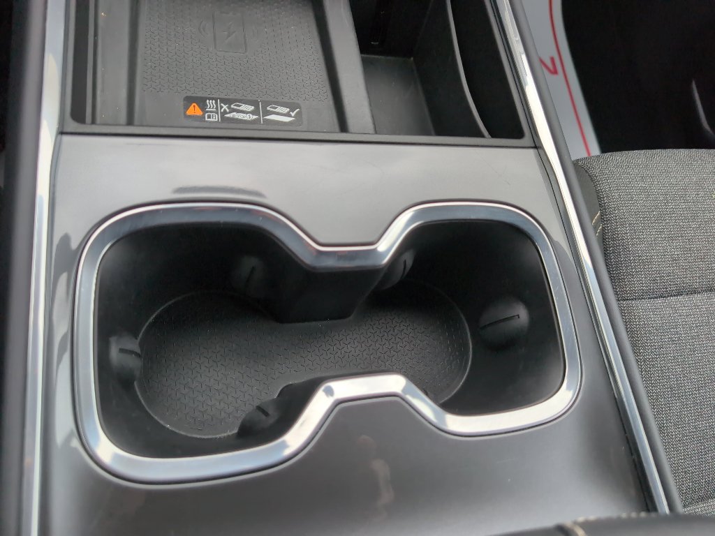 Used 2025 GMC Acadia Elevation image 28