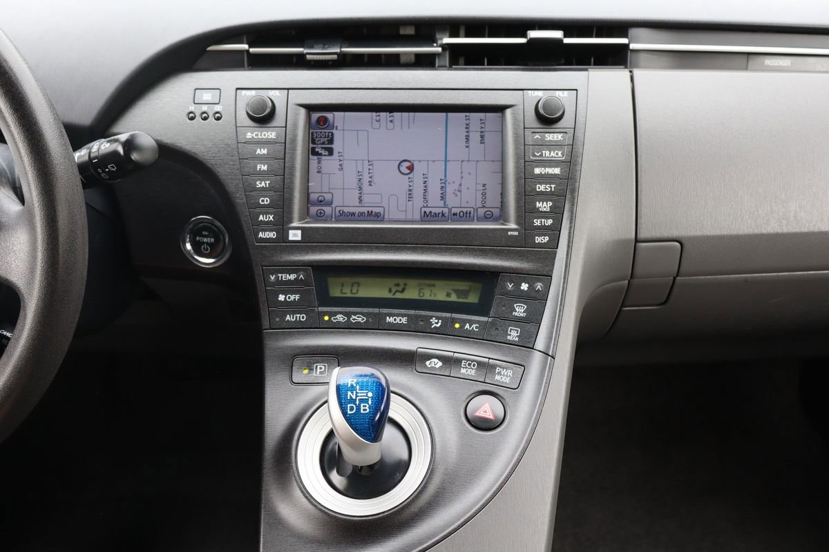 Used 2010 Toyota Prius Three FWD image 34
