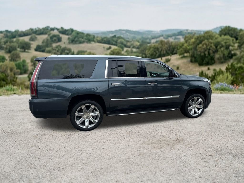 Used 2020 Cadillac Escalade ESV Luxury RWD image 11