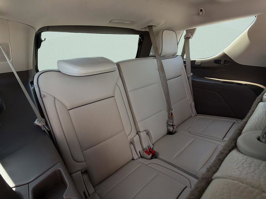 Used 2021 GMC Yukon Denali w/ Denali Premium Package image 15