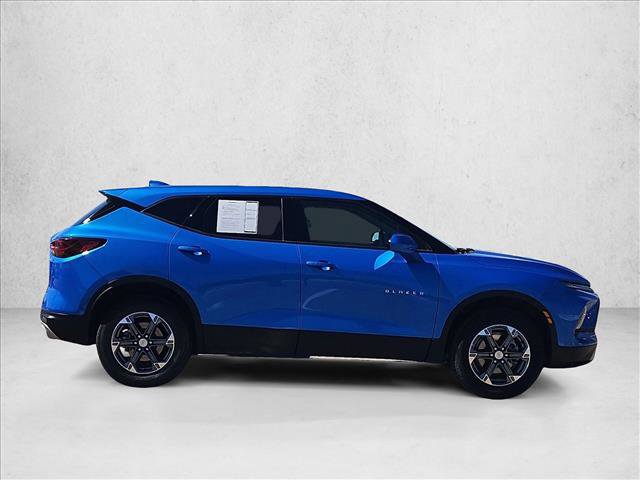 Used 2025 Chevrolet Blazer LT AWD/4WD image 4