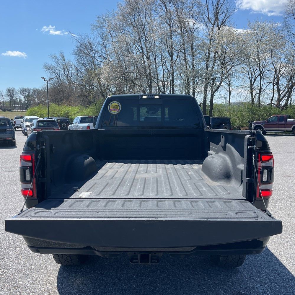 Used 2024 RAM 3500 Laramie w/ Night Edition image 24