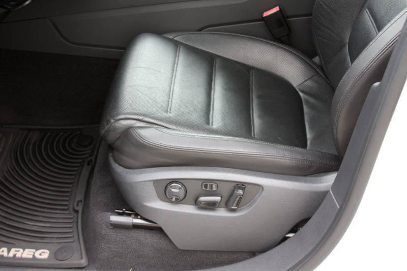 Used 2016 Volkswagen Touareg VR6 AWD/4WD image 20