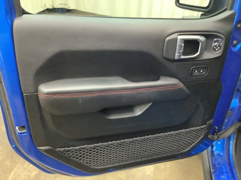 Used 2021 Jeep Gladiator Rubicon image 12